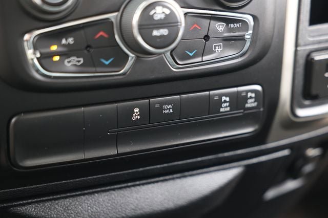 Used 2017 RAM 1500 SLT RWD image 35