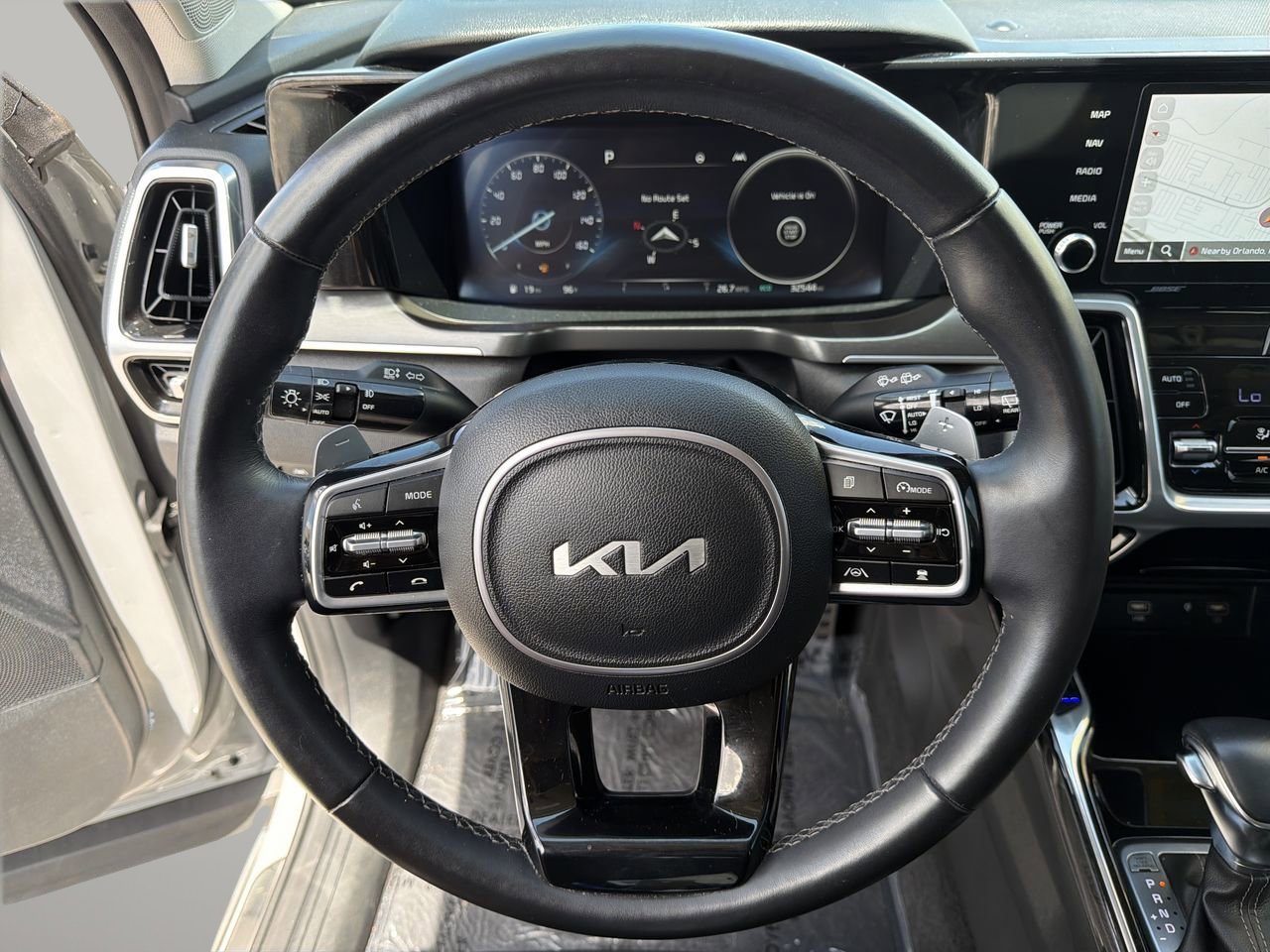 Used 2023 Kia Sorento SX AWD/4WD image 31