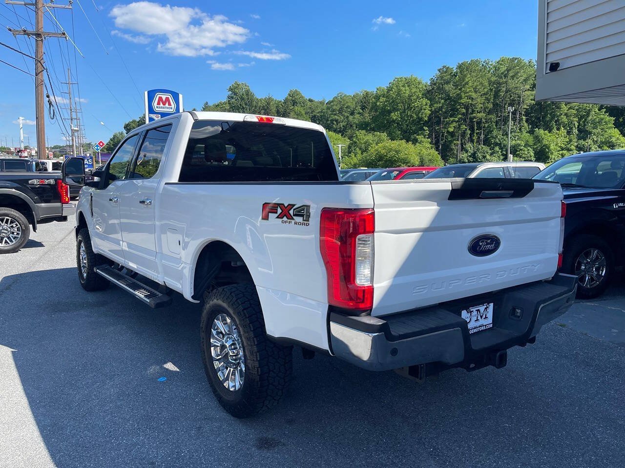 Used 2018 Ford F250 XLT w/ XLT Premium Package AWD/4WD image 6