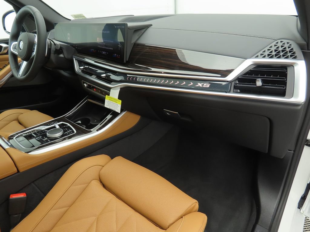New 2026 BMW X5 xDrive40i w/ M Sport Package image 17