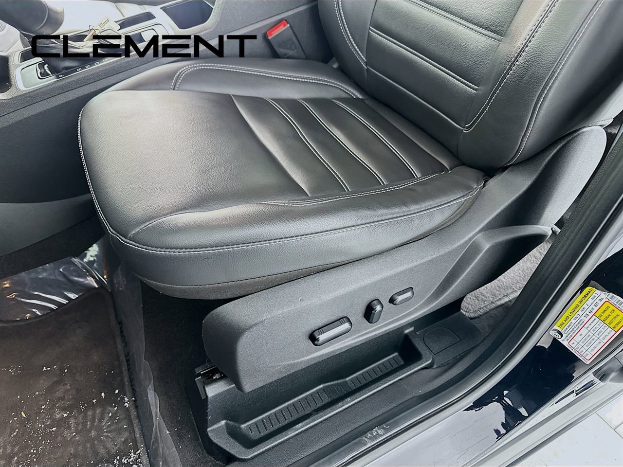 Used 2019 Ford Escape SEL image 28