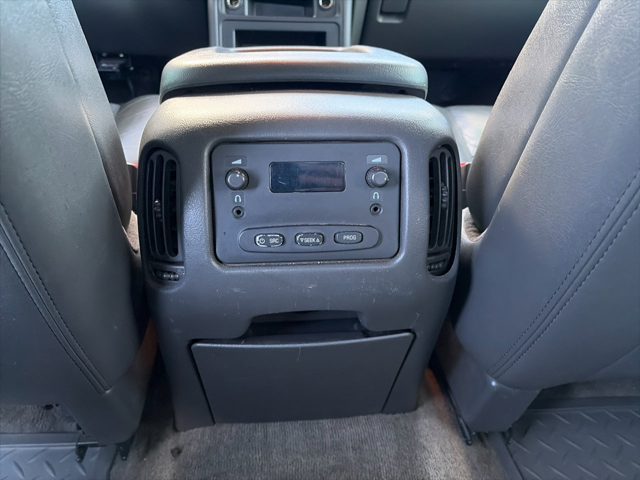 Used 2005 Chevrolet Silverado 3500 LT w/ Heavy-Duty Power Package image 11