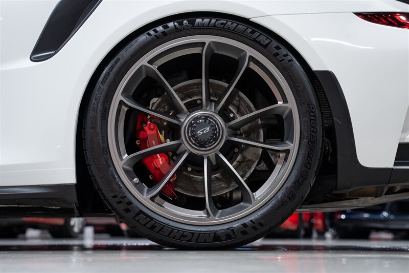 Used 2016 Porsche 911 GT3 RS RWD image 13