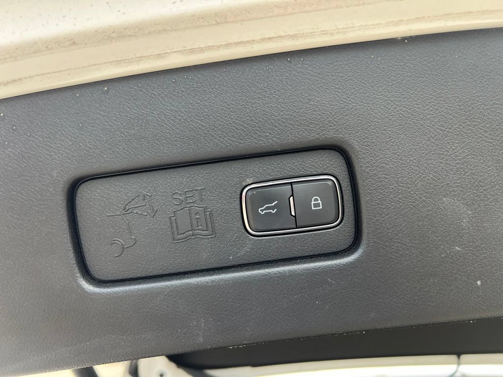 Used 2021 Lincoln Aviator Reserve w/ Elements Package Plus AWD/4WD image 13