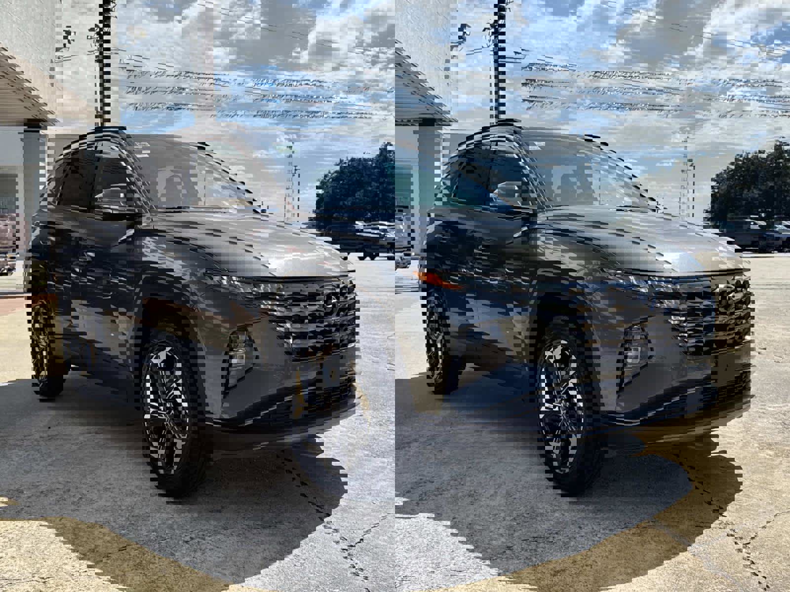 Used 2023 Hyundai Tucson Limited image 2