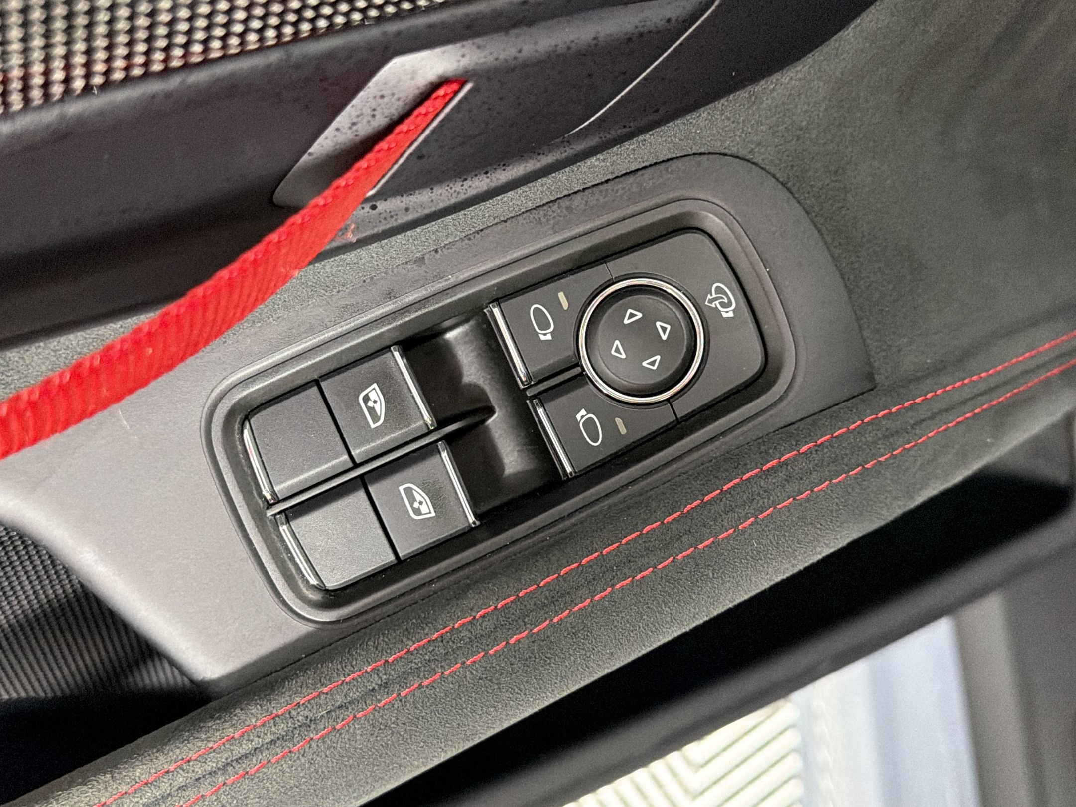Certified 2023 Porsche 718 Cayman GT4 RWD image 13