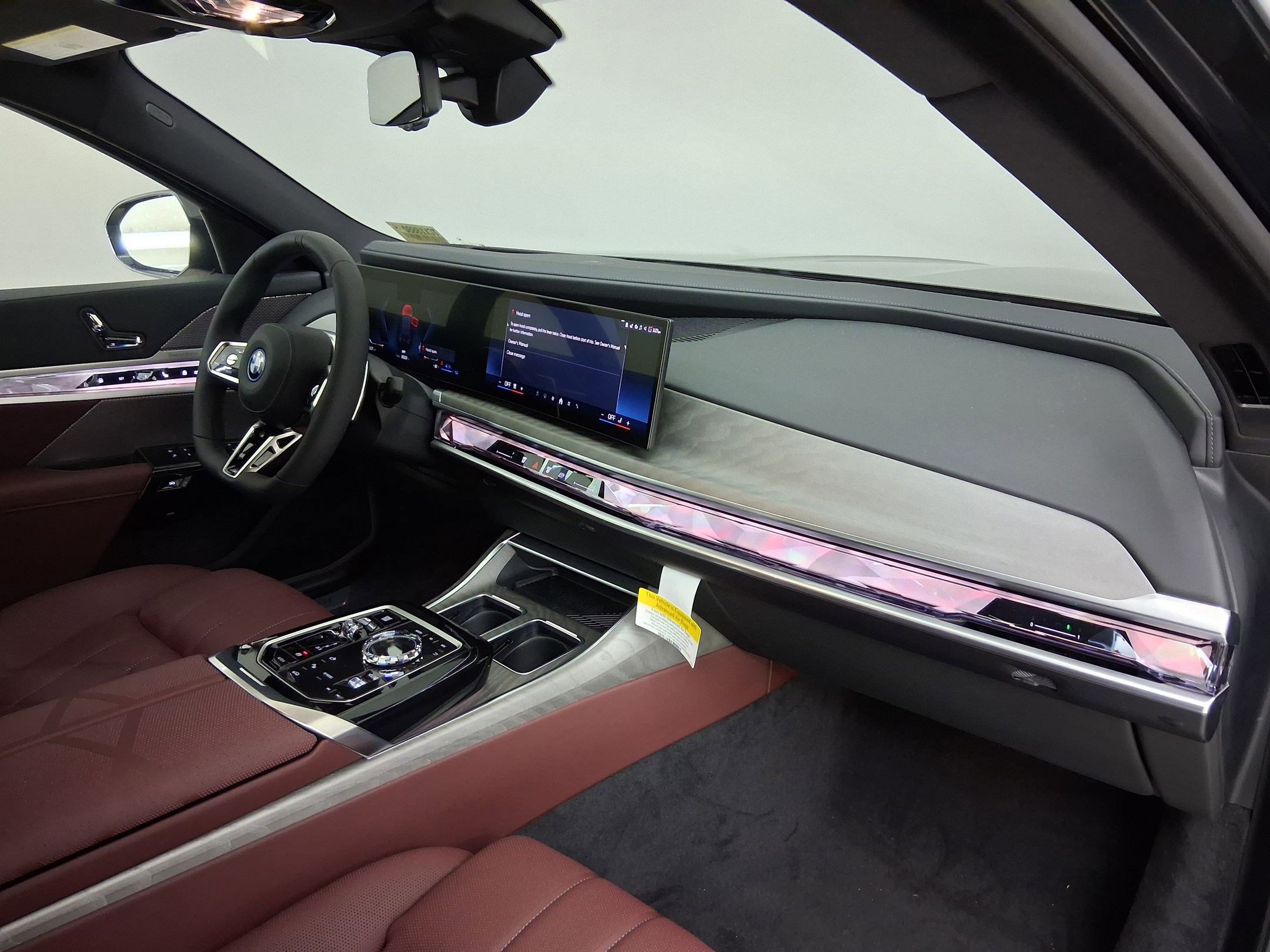 New 2026 BMW 750e xDrive w/ Premium Package AWD/4WD image 29