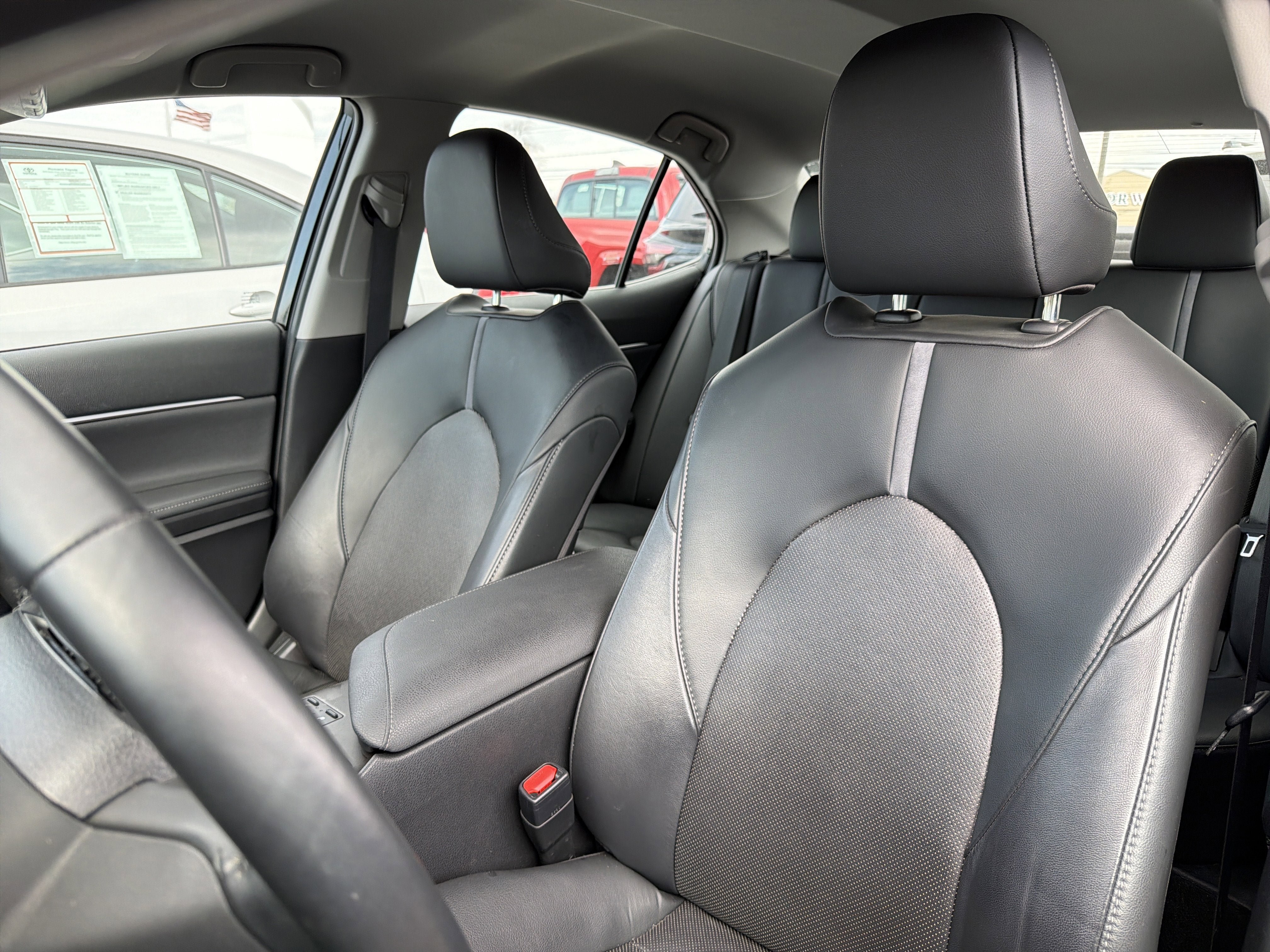 Used 2023 Toyota Camry XLE AWD/4WD image 10