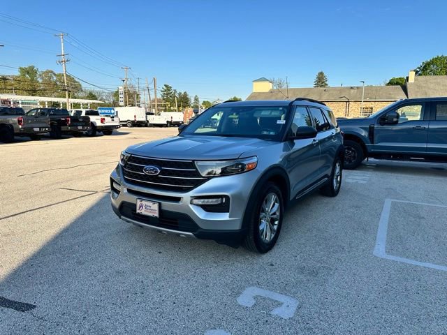 Certified 2021 Ford Explorer XLT w/ Equipment Group 202A AWD/4WD image 5