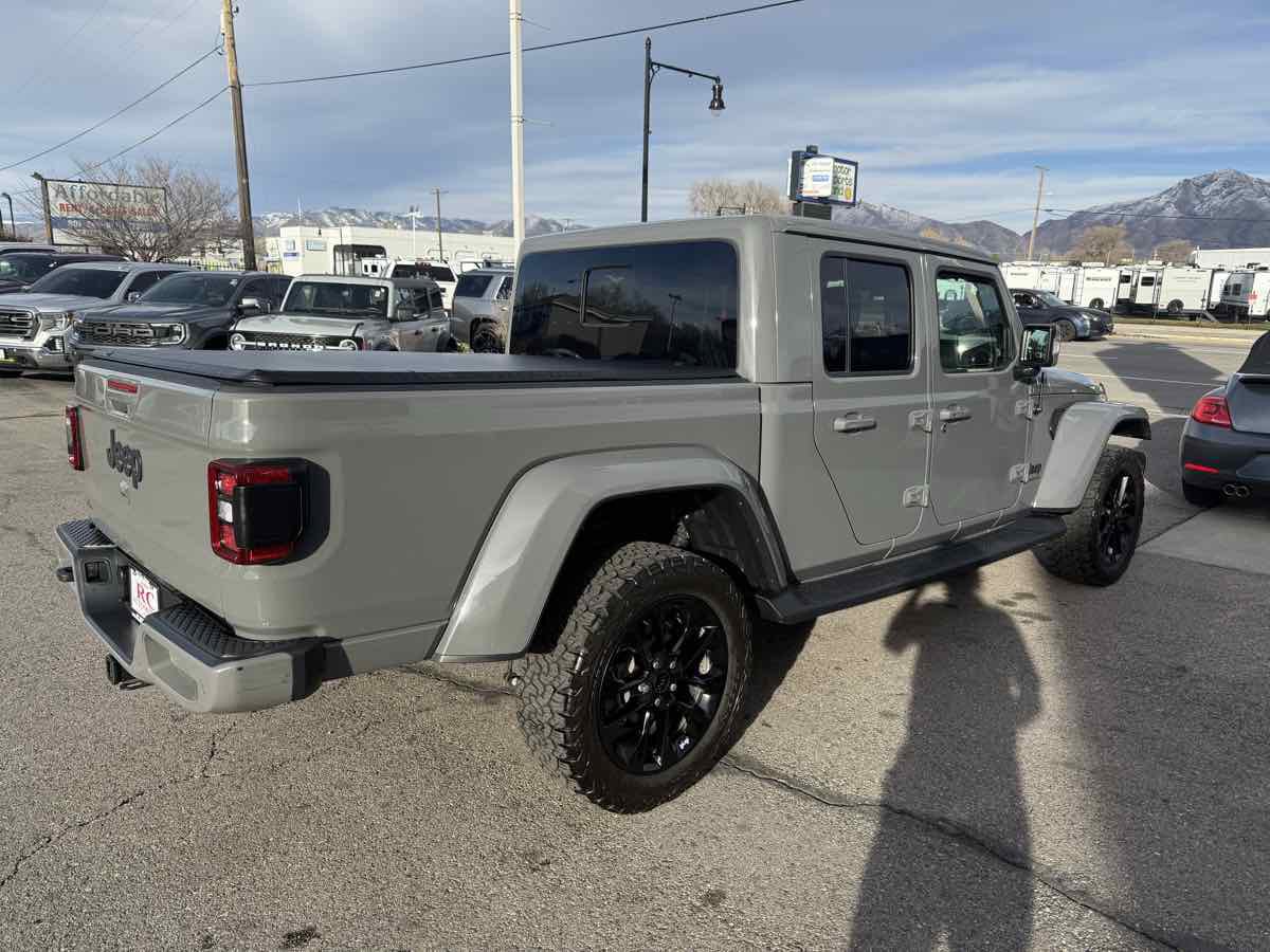 Used 2022 Jeep Gladiator Overland image 6