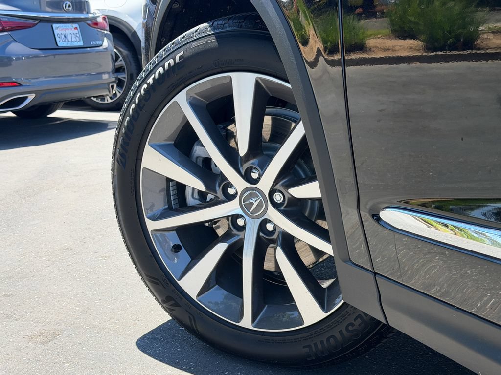 Certified 2025 Acura MDX FWD w/ Technology Package image 10