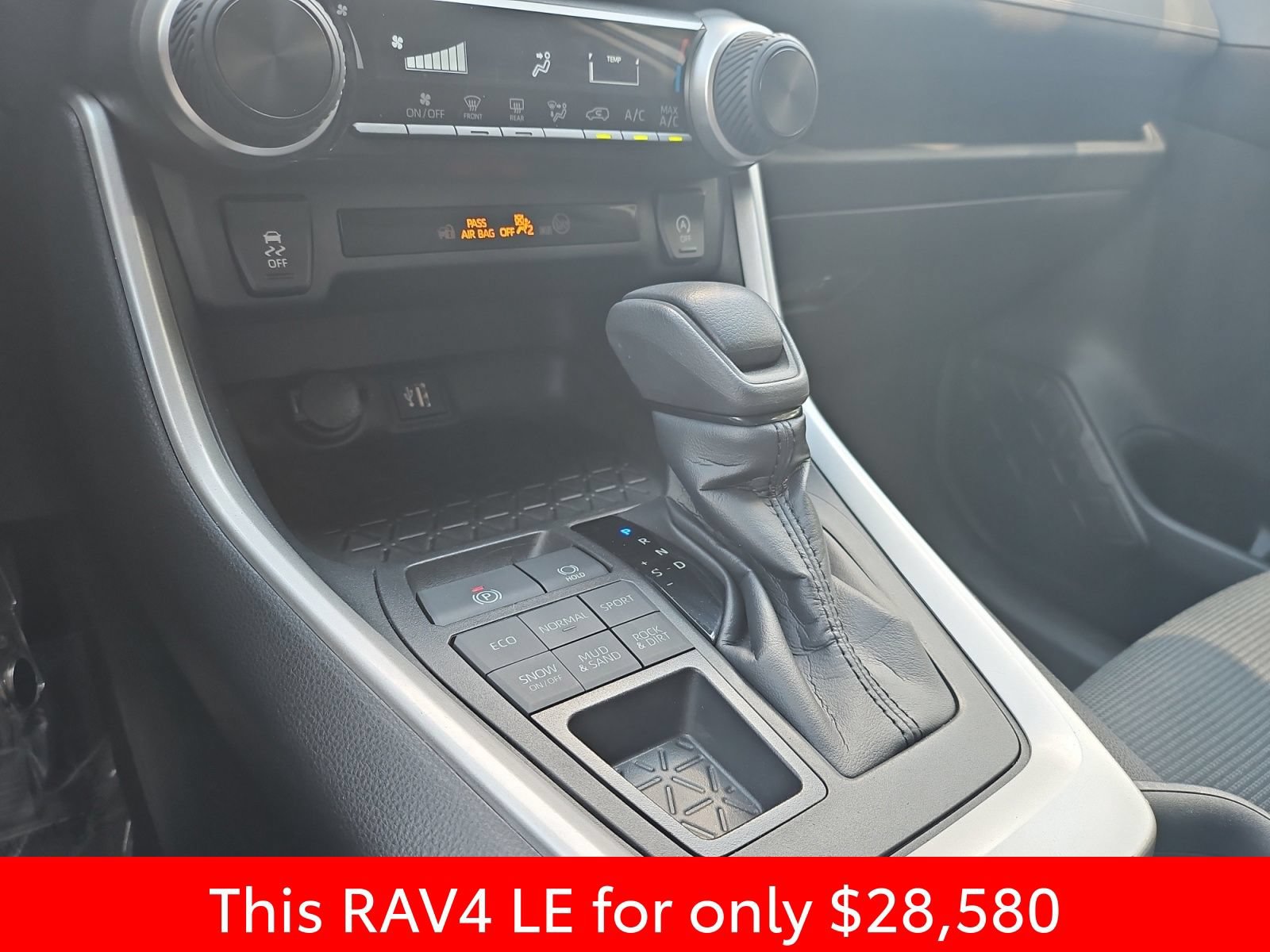 Used 2023 Toyota RAV4 LE AWD/4WD image 38