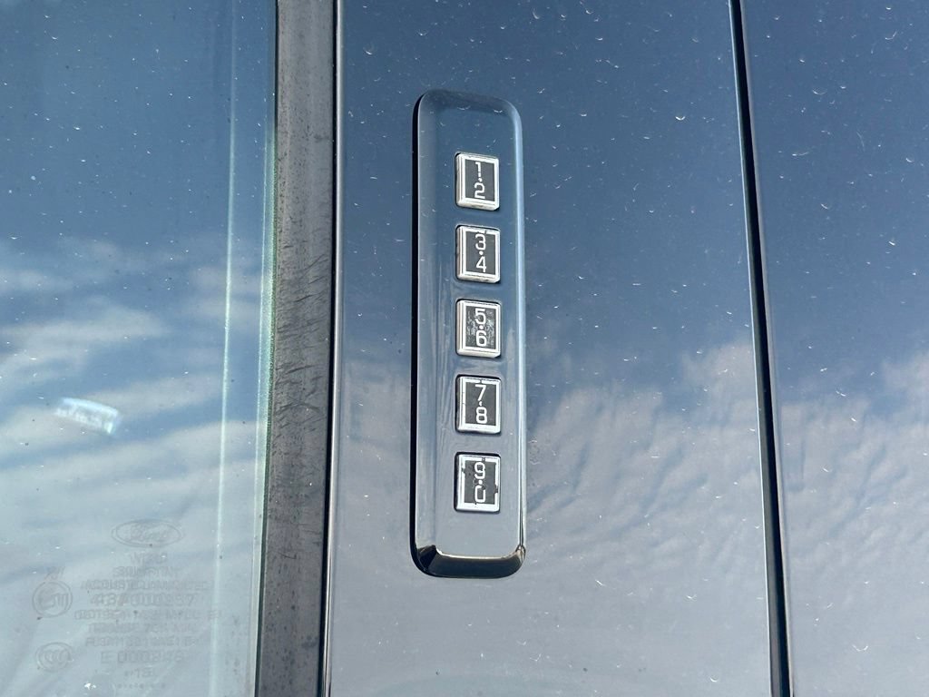 Used 2019 Ford F450 Platinum w/ Platinum Ultimate Package AWD/4WD image 18