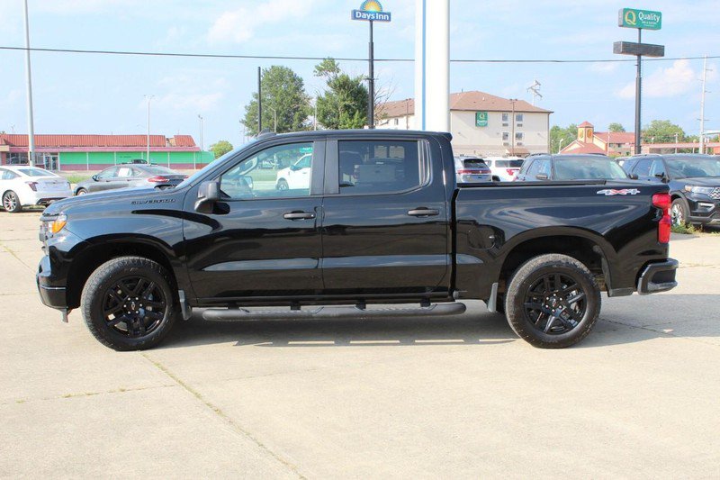 Used 2024 Chevrolet Silverado 1500 Custom w/ Turbomax Blackout Package AWD/4WD image 6