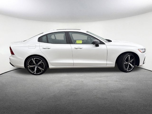Used 2024 Volvo S60 B5 Plus AWD/4WD image 15