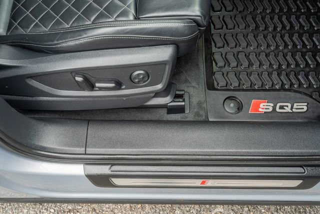 Used 2018 Audi SQ5 Prestige w/ Prestige Package image 44