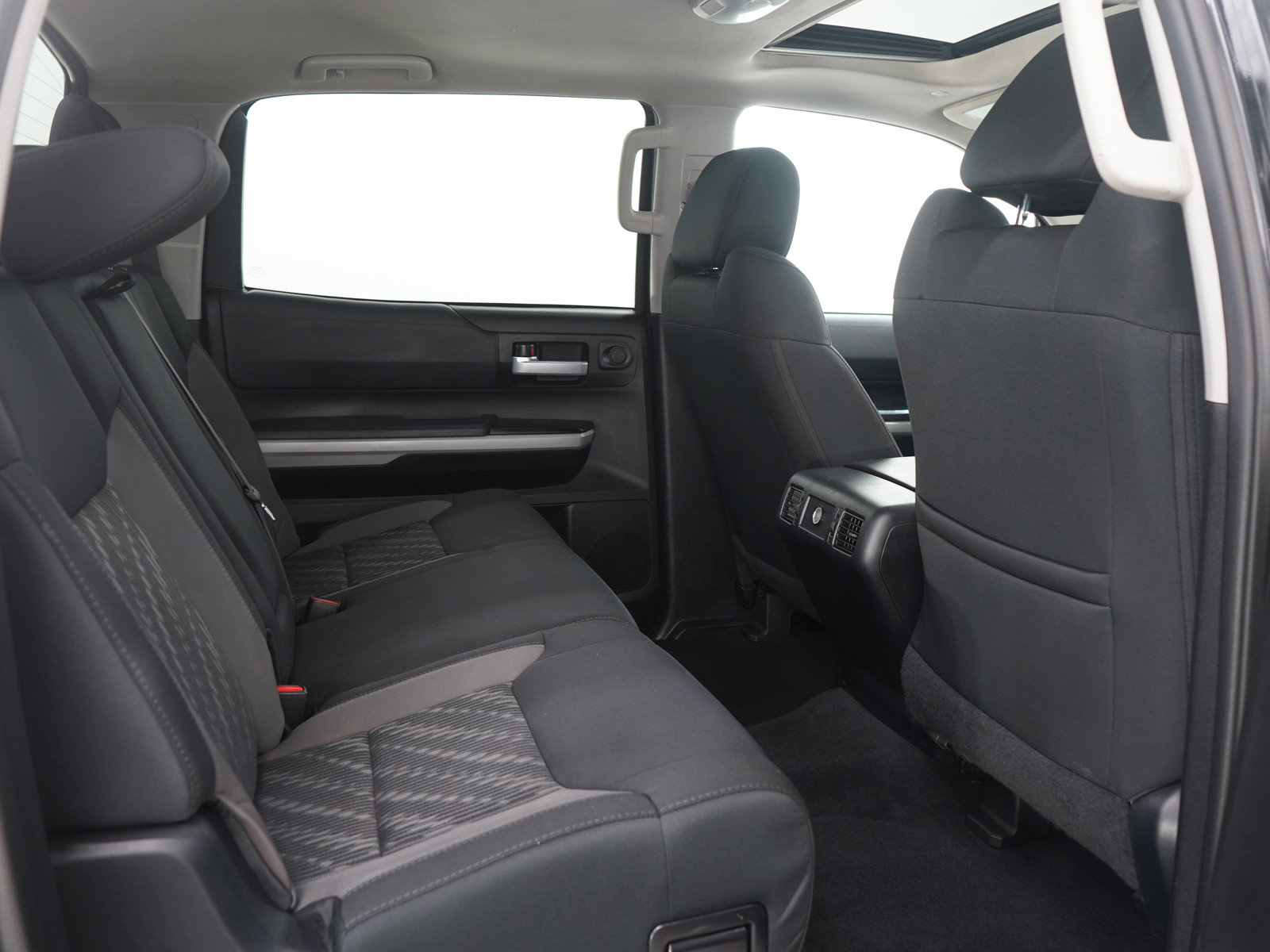 Used 2021 Toyota Tundra SR5 AWD/4WD image 15