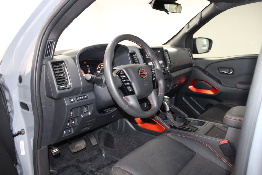 Used 2024 Nissan Frontier PRO-4X w/ Pro Convenience Package image 23