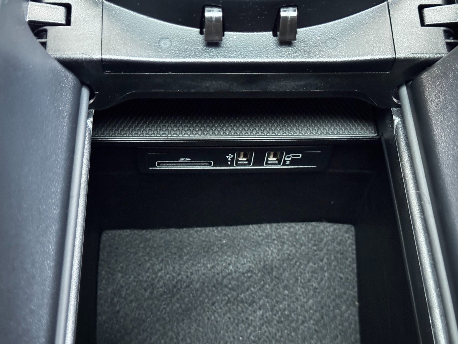 Used 2022 Mercedes-Benz G 63 AMG Squared image 40