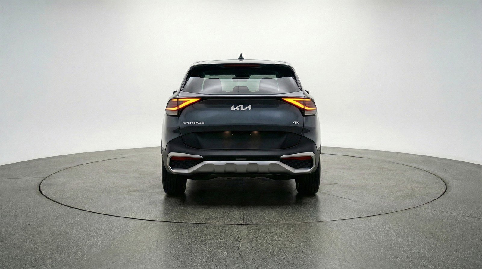 Used 2025 Kia Sportage LX image 7