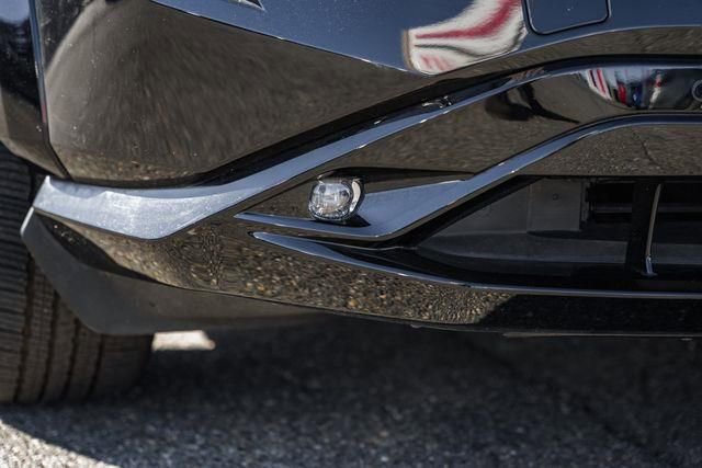 Used 2023 Nissan Ariya AWD image 14