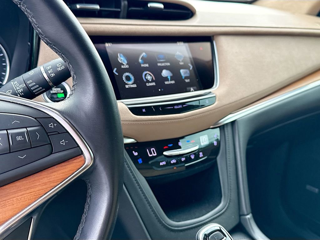 Used 2018 Cadillac XT5 Platinum AWD/4WD image 27