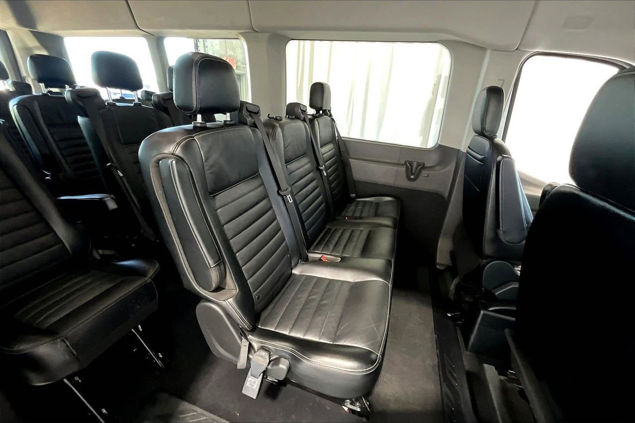 Used 2023 Ford Transit 350 XLT image 19