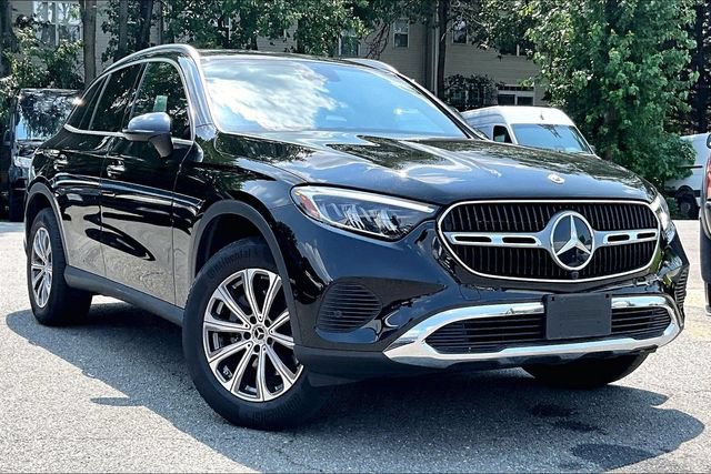Used 2023 Mercedes-Benz GLC 300 4MATIC video 1