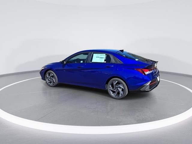 Certified 2025 Hyundai Elantra Sport FWD image 6