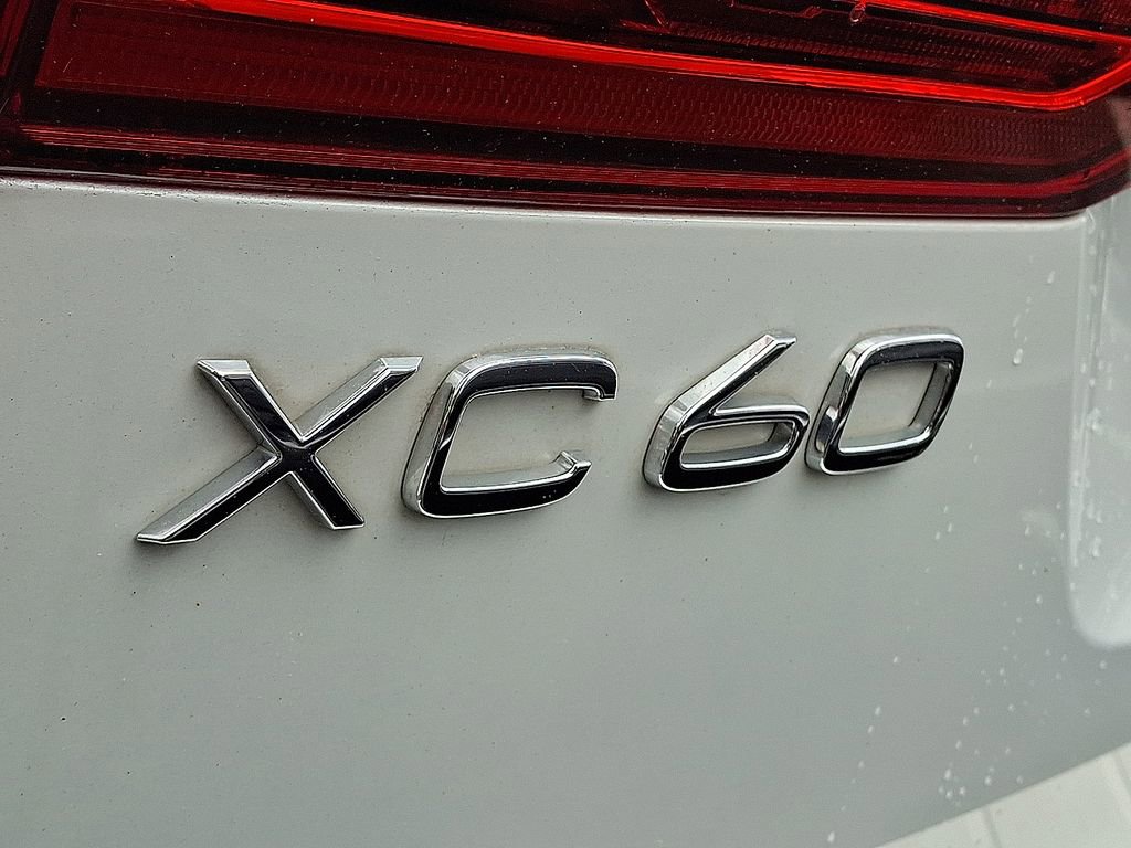 Used 2021 Volvo XC60 T5 Inscription AWD/4WD image 31
