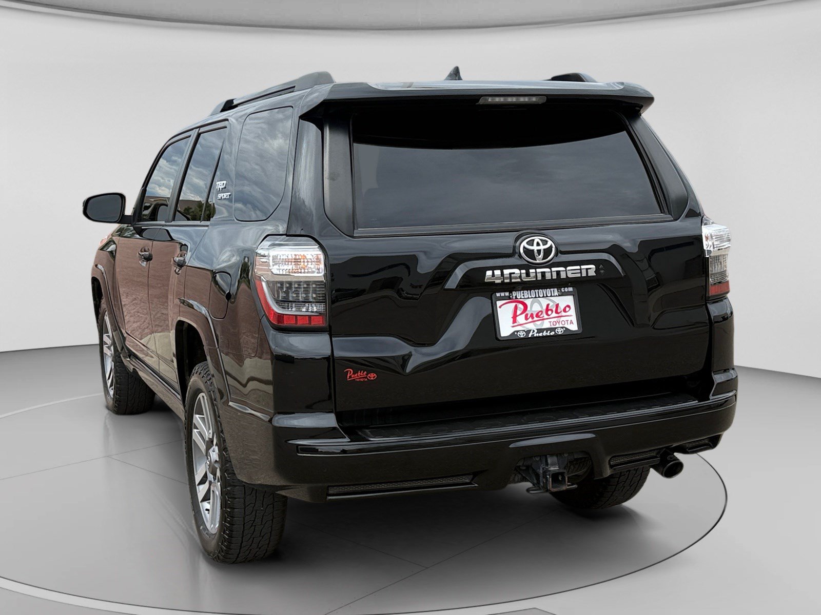 Used 2022 Toyota 4Runner TRD Sport w/ Technology Package AWD/4WD image 3