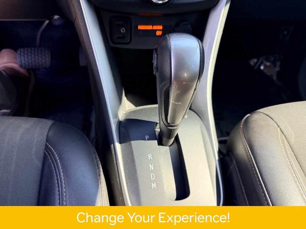 Used 2022 Chevrolet Trax LT w/ Sport Edition FWD image 12