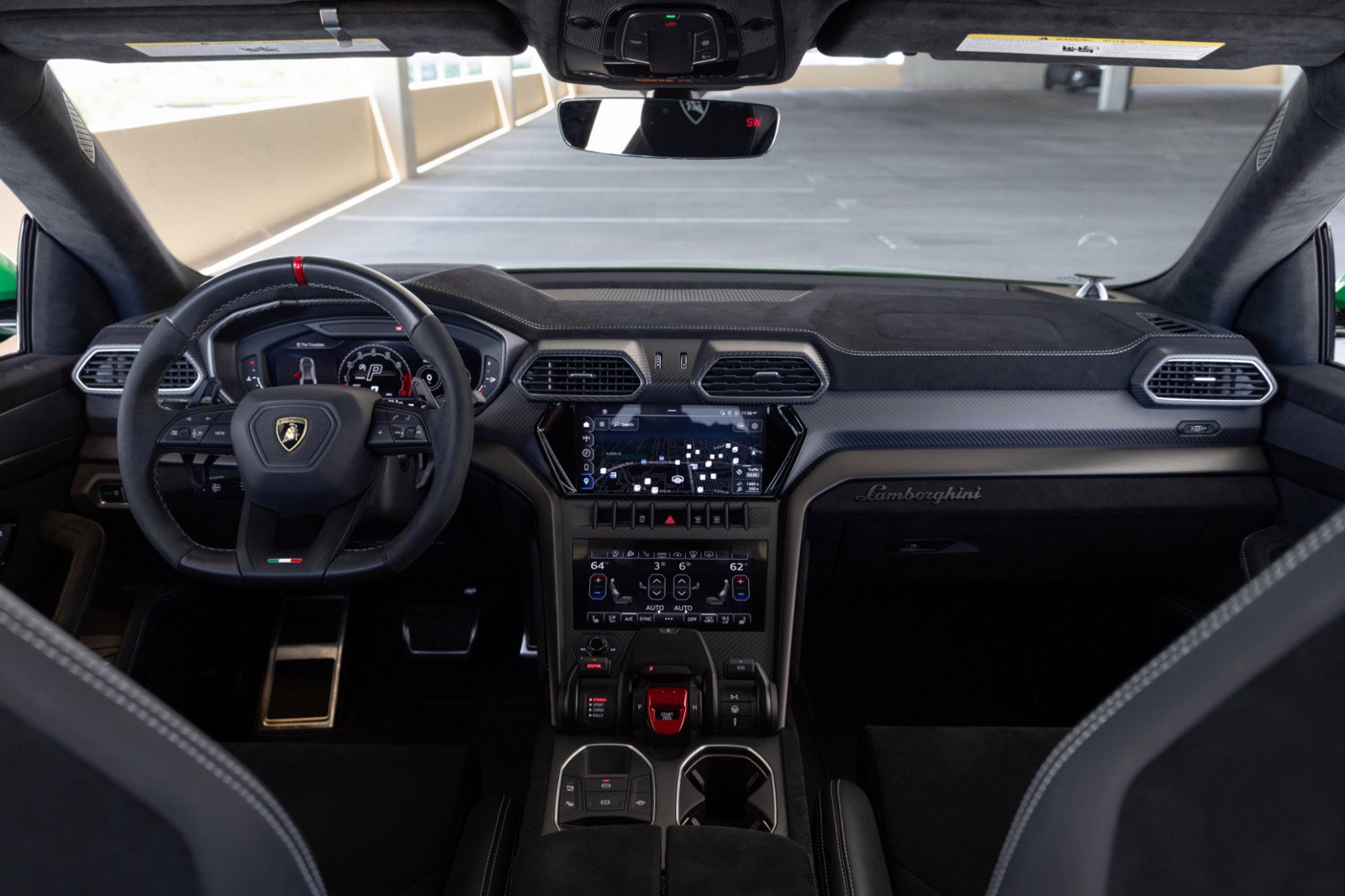 Used 2023 Lamborghini Urus Performante AWD/4WD image 2