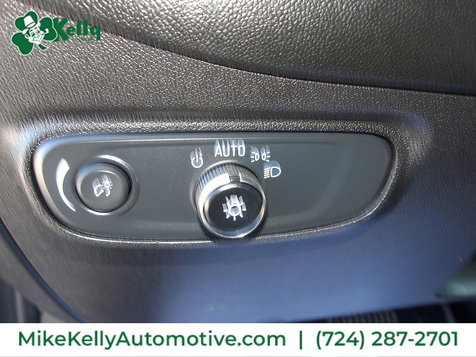 Used 2018 Chevrolet Equinox LT image 16