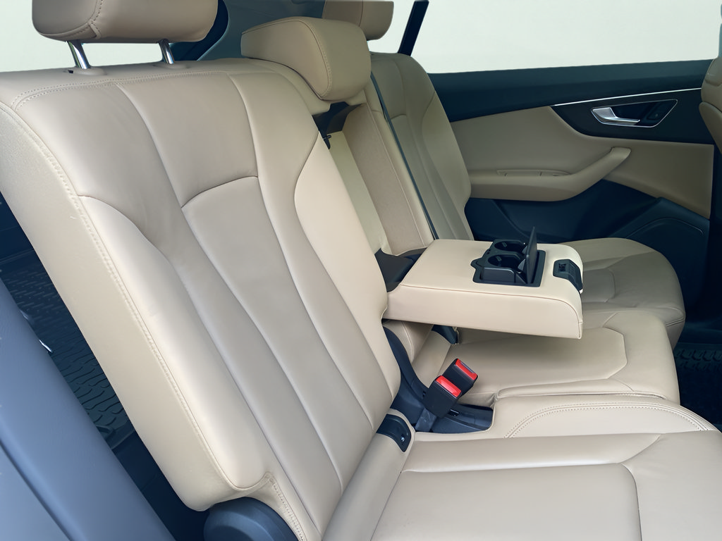 Used 2019 Audi Q8 Premium AWD/4WD image 40