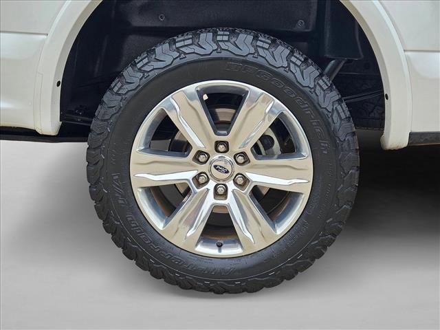 Used 2016 Ford F150 Platinum w/ Equipment Group 701A Luxury image 25