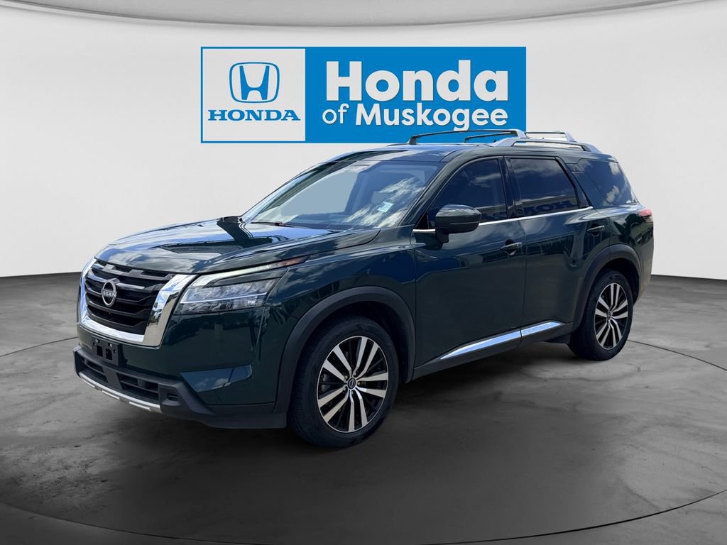 Used 2023 Nissan Pathfinder Platinum AWD/4WD image 1