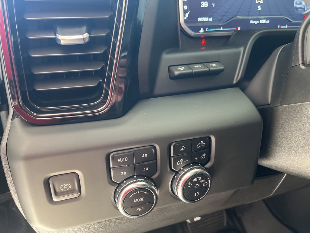 Used 2024 GMC Sierra 1500 AT4 w/ Technology Package image 16