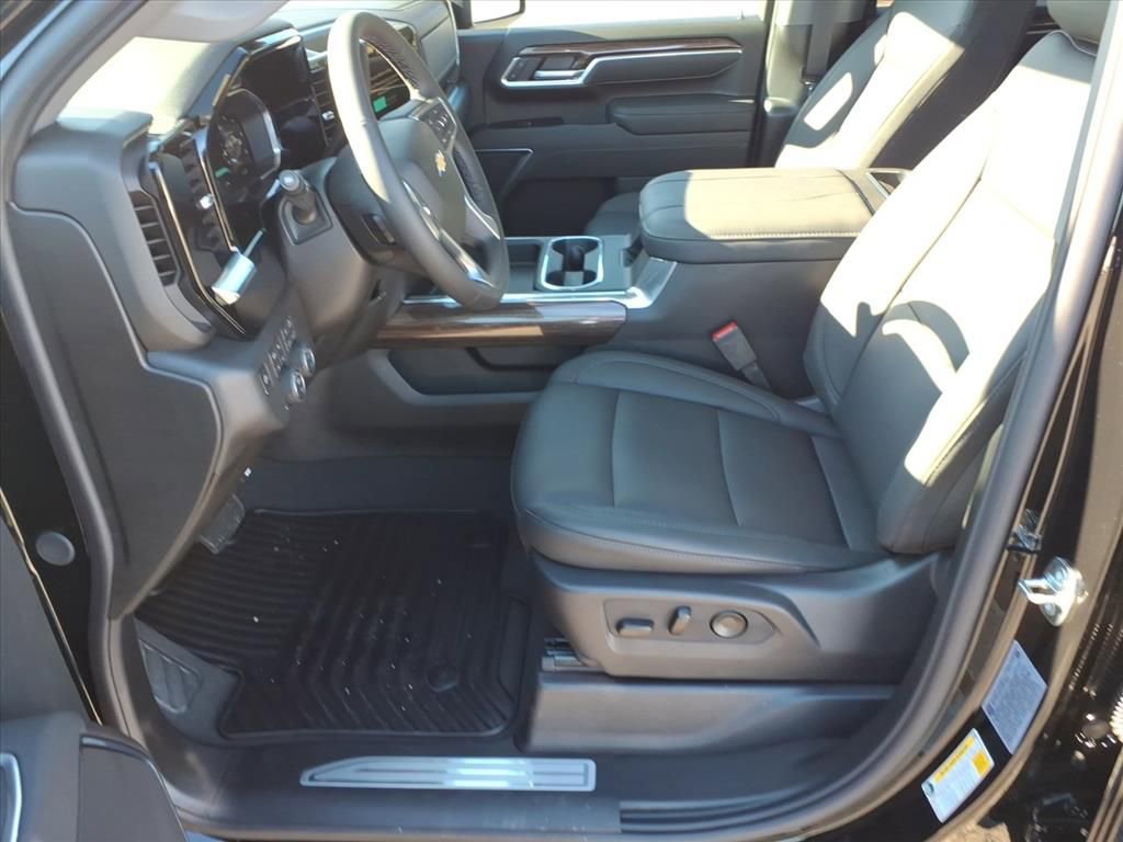 New 2026 Chevrolet Silverado 2500 LT w/ Z71 Chrome Sport Edition image 8