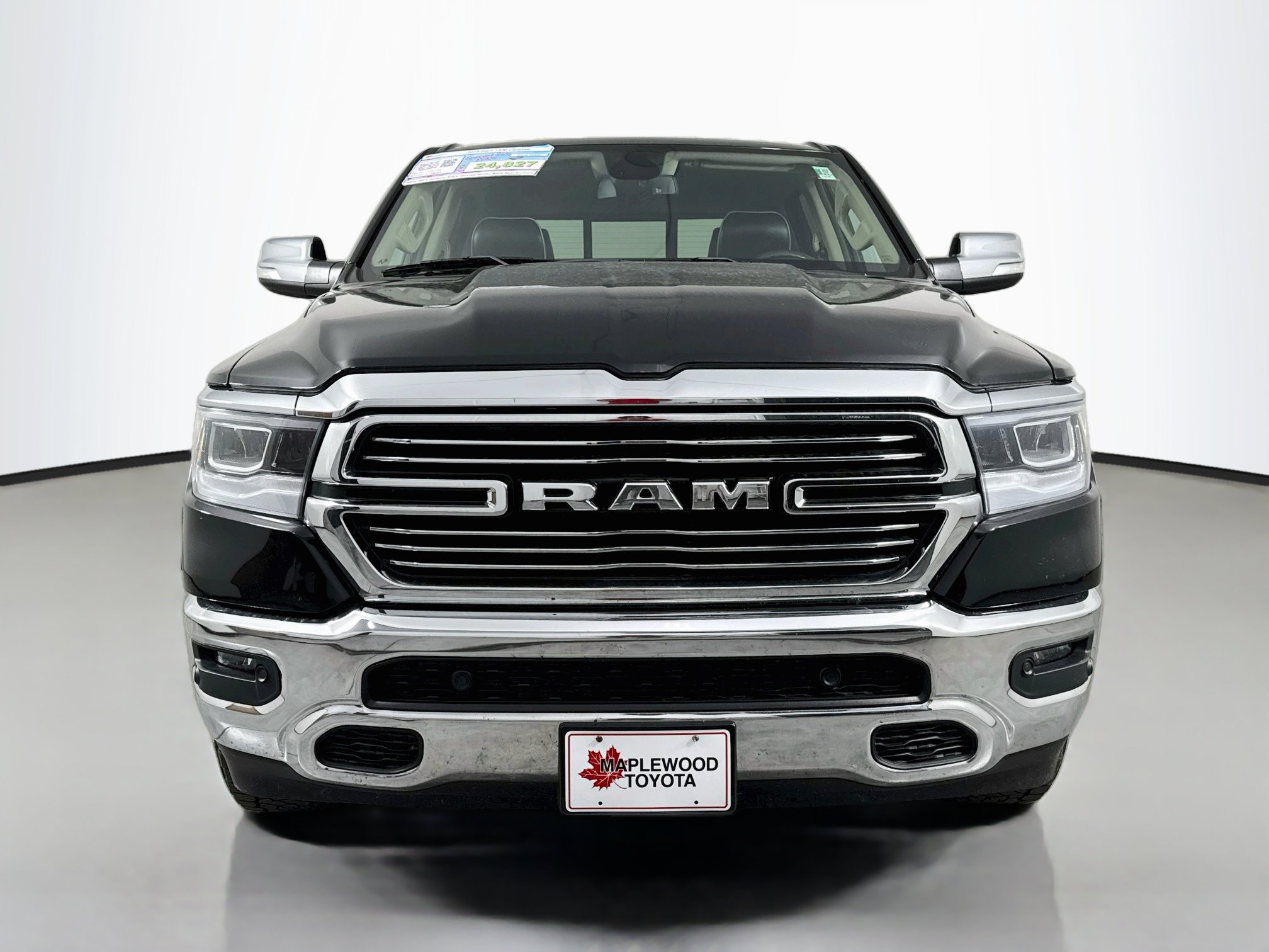 Used 2019 RAM 1500 Laramie AWD/4WD image 2