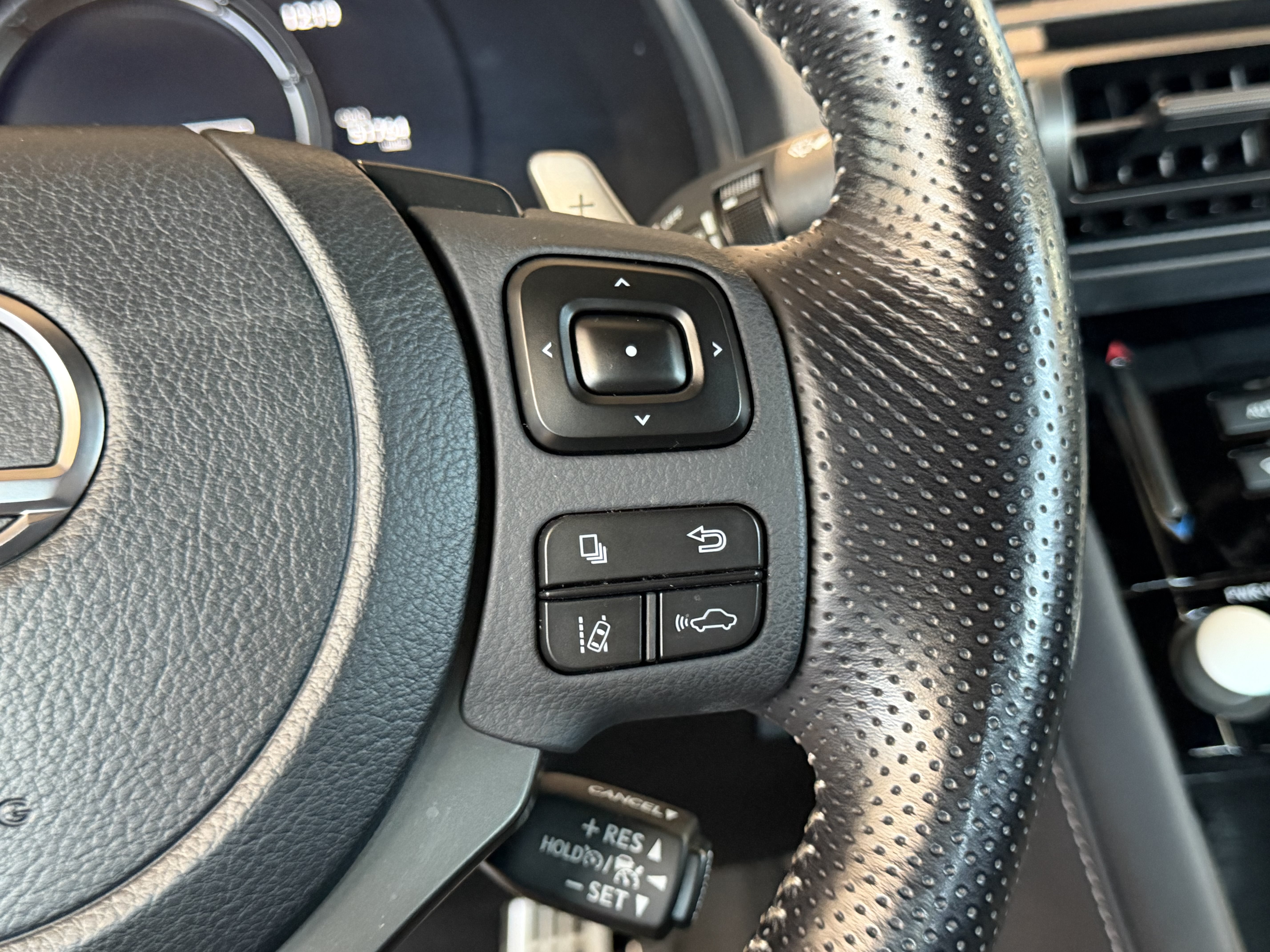 Certified 2023 Lexus IS 500 w/ Accessory Package 2 RWD image 20