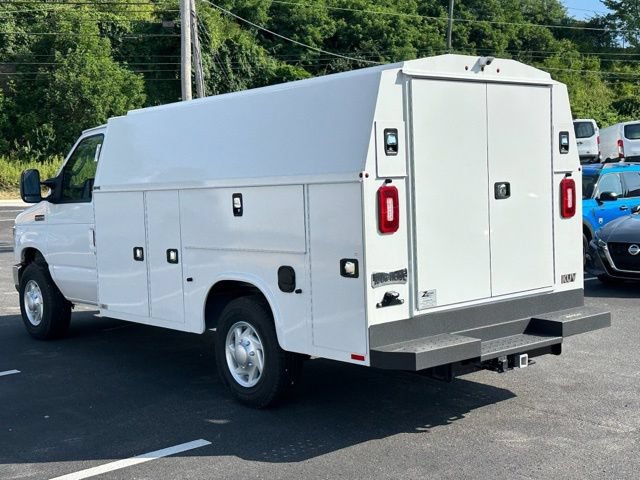 New 2026 Ford E-350 and Econoline 350 Super Duty w/ Power Equipment Group RWD image 34