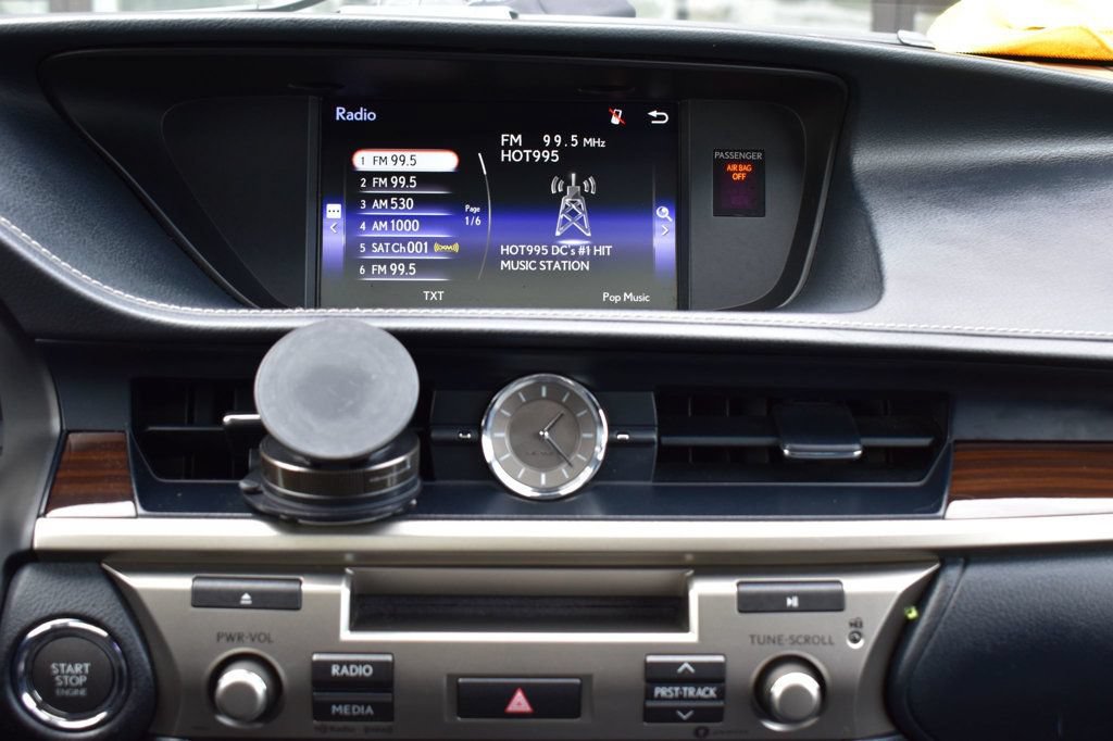 Used 2017 Lexus ES 350 w/ Premium Package FWD image 33
