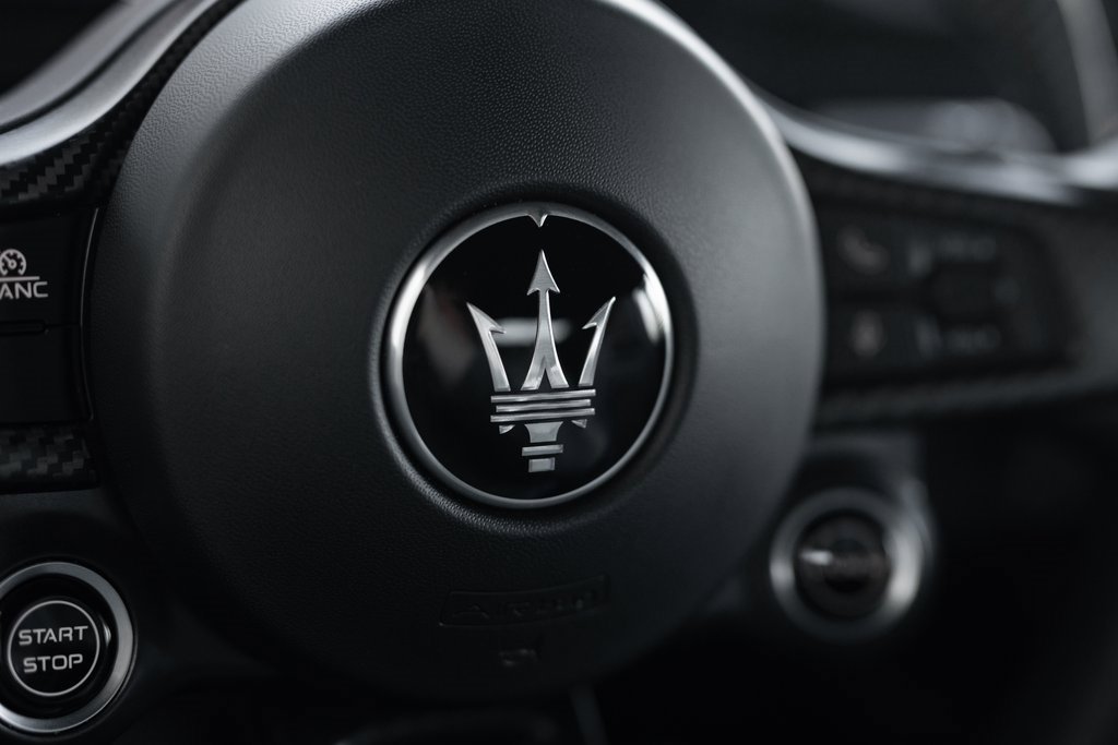 Used 2022 Maserati MC20 Coupe image 43