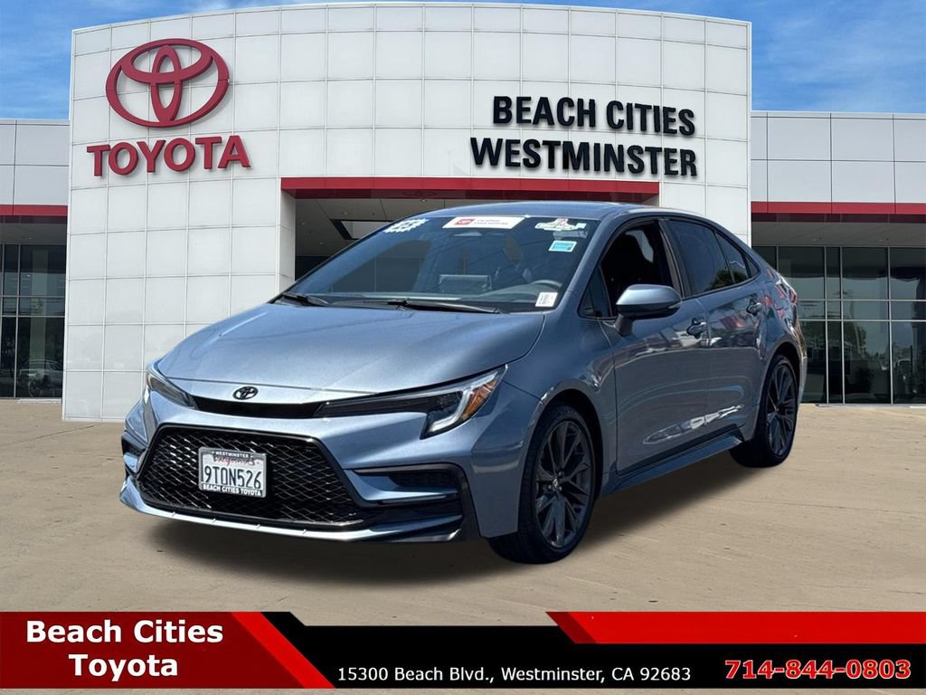Certified 2025 Toyota Corolla SE w/ SE Premium Package FWD image 6