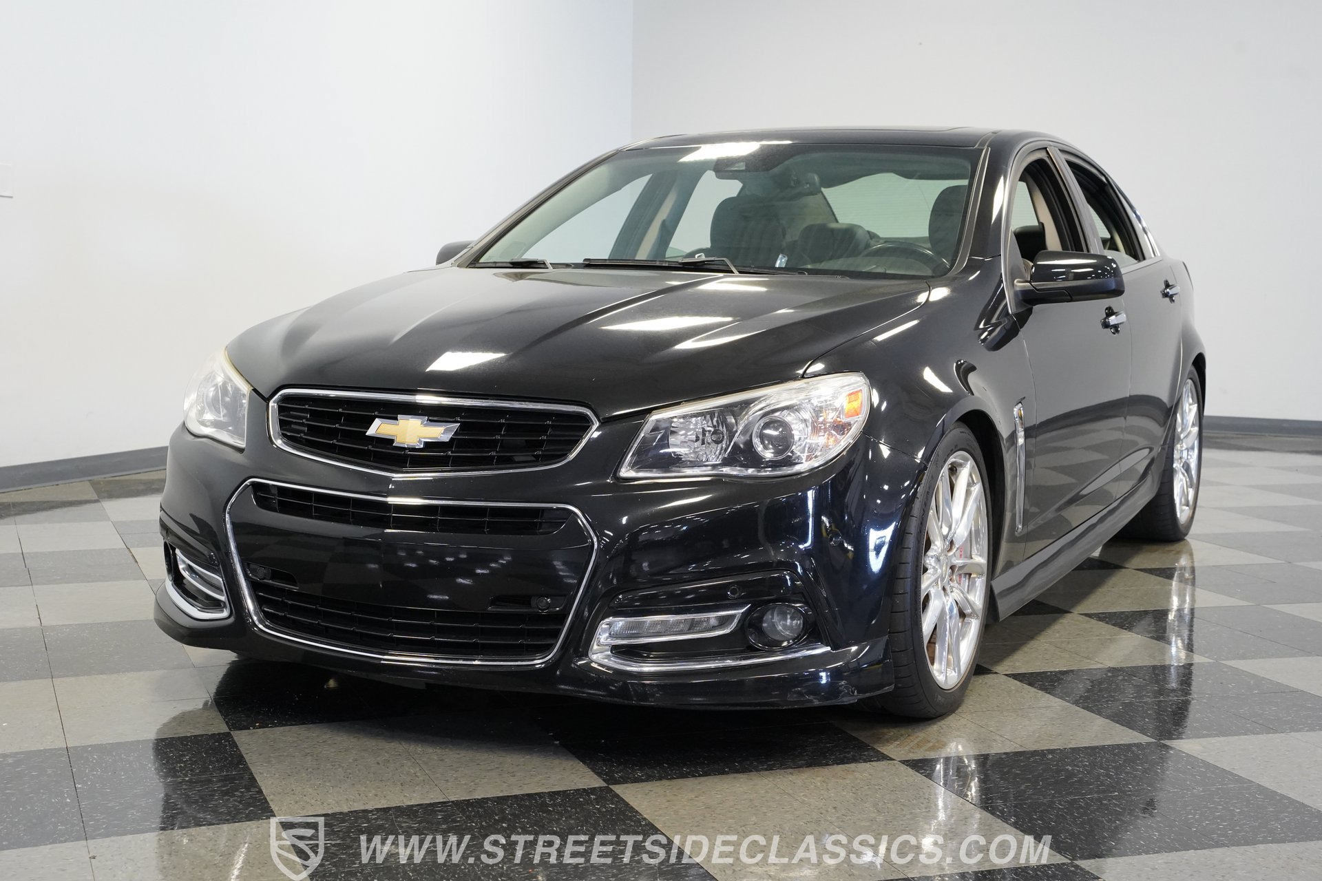 Used 2014 Chevrolet SS RWD image 19