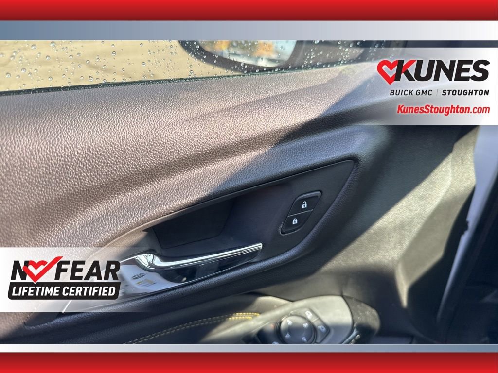 Used 2024 Chevrolet Trax ACTIV w/ Driver Confidence Package image 21