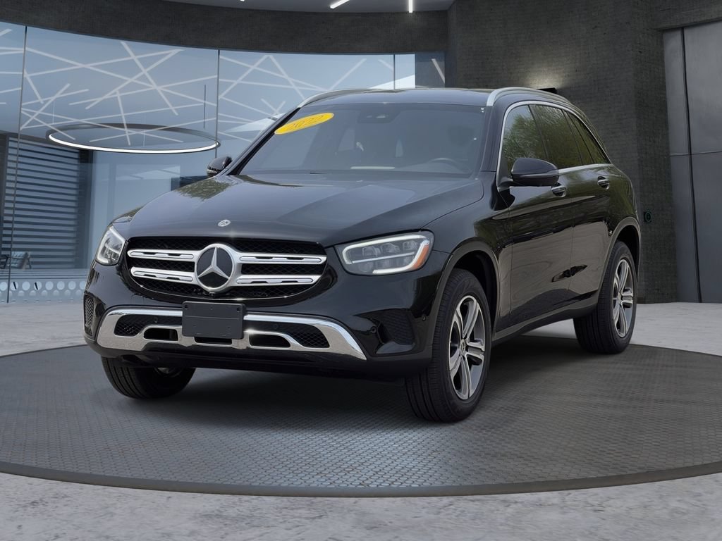 Used 2022 Mercedes-Benz GLC 300 4MATIC w/ Premium Package Lite image 2