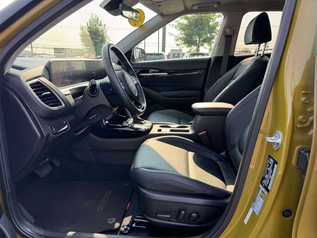 Used 2024 Kia Seltos SX w/ SX Sunroof Package AWD/4WD image 17