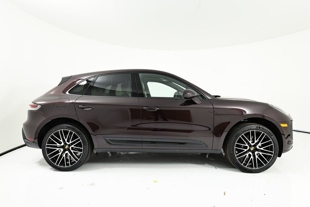 New 2026 Porsche Macan image 8